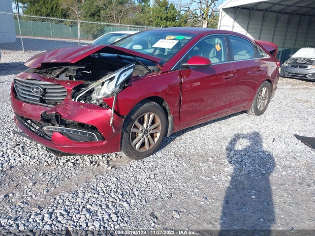2015 HYUNDAI SONATA SE VIN: 5NPE24AF2FH197386