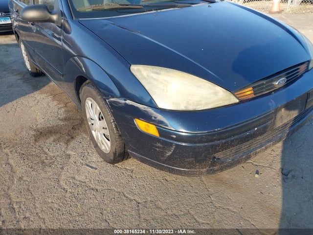 2004 FORD FOCUS SE VIN: 1FAFP36Z44W152028