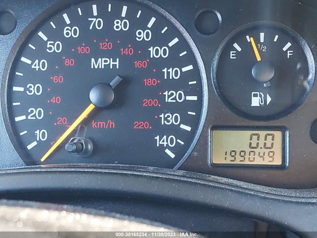 2004 FORD FOCUS SE VIN: 1FAFP36Z44W152028