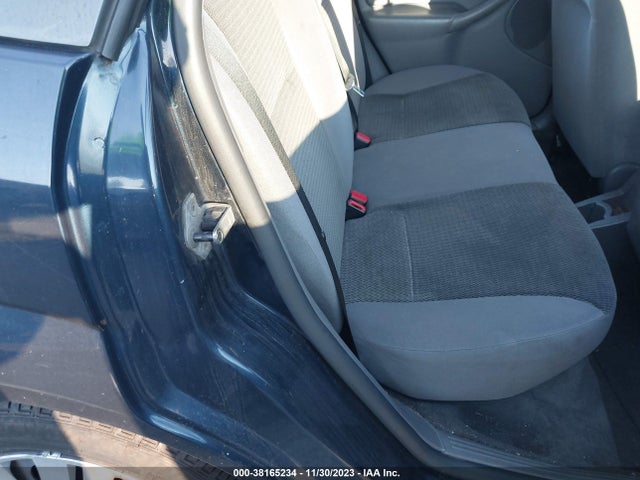 2004 FORD FOCUS SE VIN: 1FAFP36Z44W152028