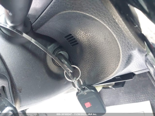 Toyota COROLLA L 2017 5YFBURHE8HP718625 Image 11