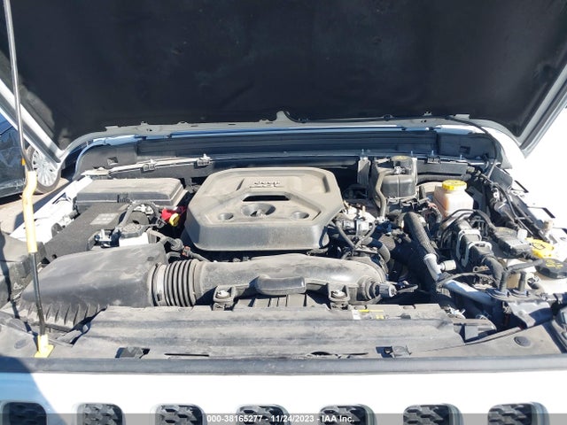 1C4HJXEN2LW177518 Jeep Wrangler Unlimited Sahara 4x4