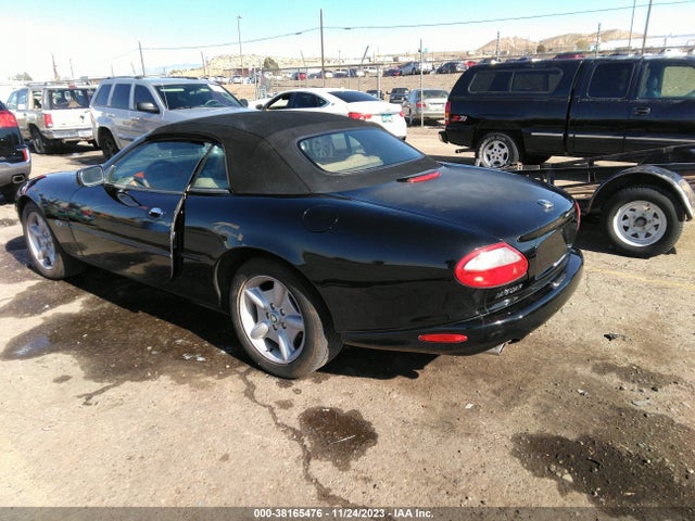 1999 JAGUAR XK8 SAJGX2043XC035196 Photo 2
