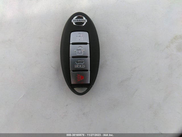38165578 :رقم المزاد ، 3N1AB7AP3HY291410 vin ، 2017 Nissan Sentra Sr مزاد بيع