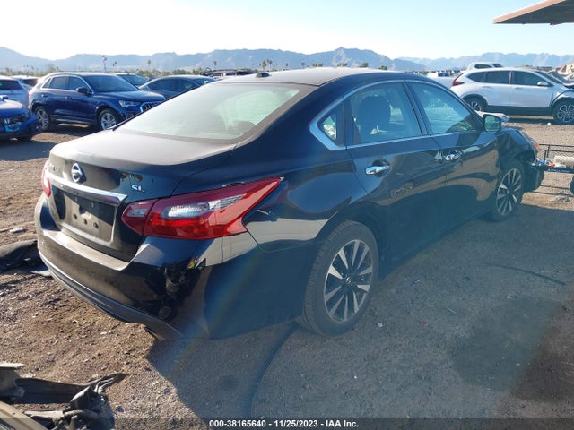 Nissan Altima 2018 1N4AL3AP1JC198859 Image 17