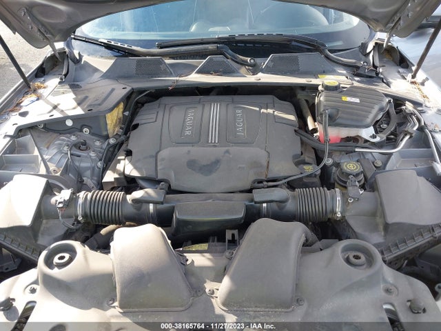 2011 JAGUAR XJ SAJWA2GB4BLV07321 Photo 9