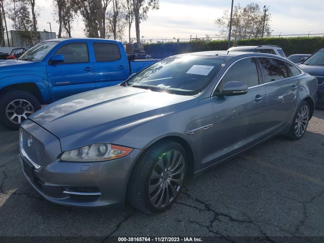 2011 JAGUAR XJ SAJWA2GB4BLV07321 Photo 1