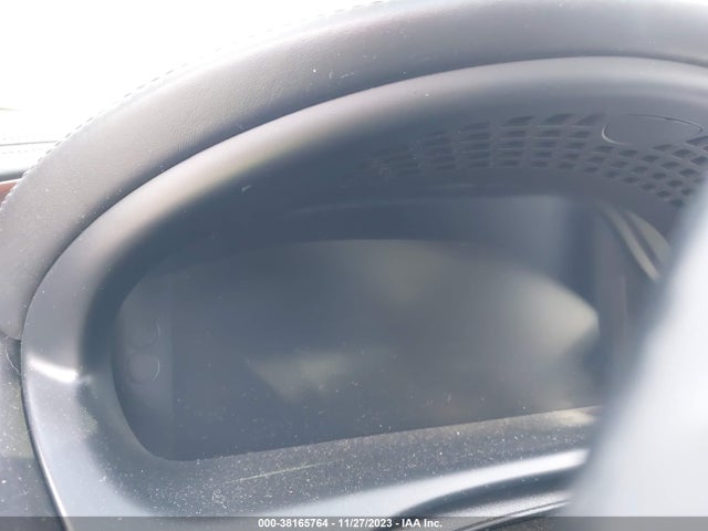 2011 JAGUAR XJ SAJWA2GB4BLV07321 Photo 6