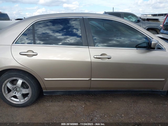 2005 HONDA ACCORD 2.4 LX VIN: 1HGCM56405A013584