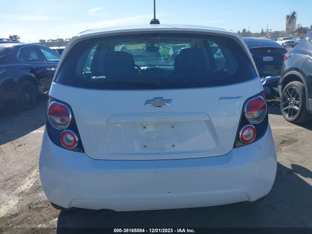 Chevrolet Sonic Ls Auto 2016 1G1JA6SH9G4174846 Image 17