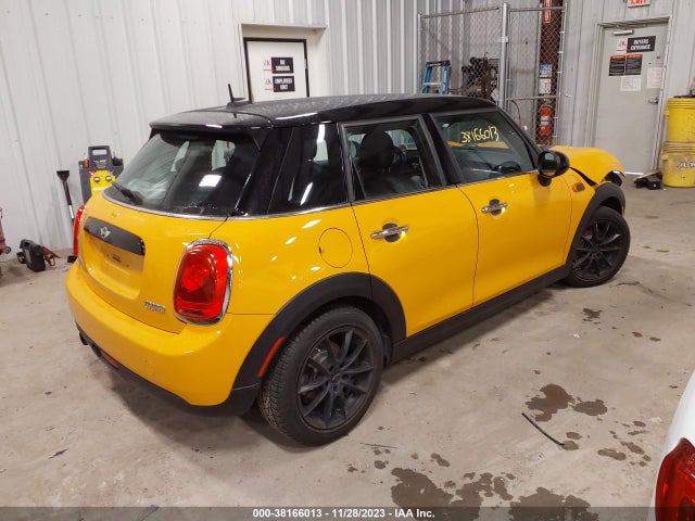 2016 MINI HARDTOP WMWXU1C5XG2D57202 Photo 3