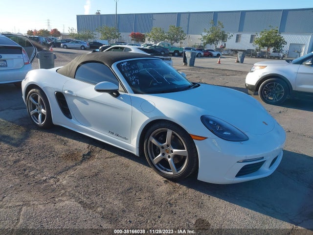 2017 PORSCHE 718 BOXSTER WP0CA2A85HS221619 Photo 0