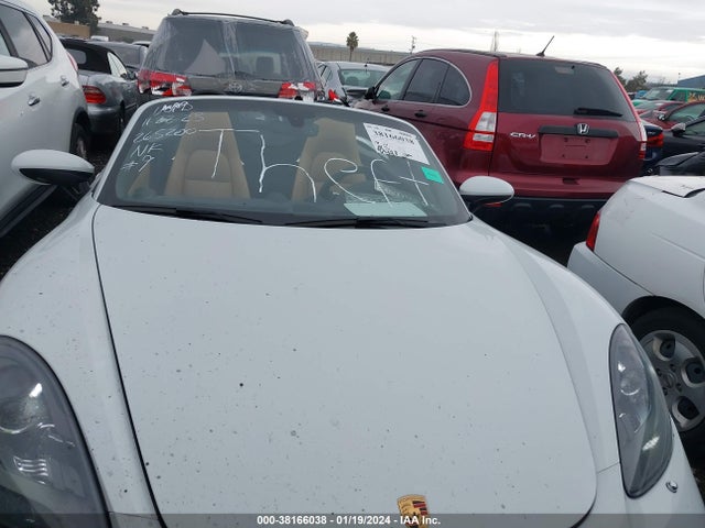 2017 PORSCHE 718 BOXSTER WP0CA2A85HS221619 Photo 5