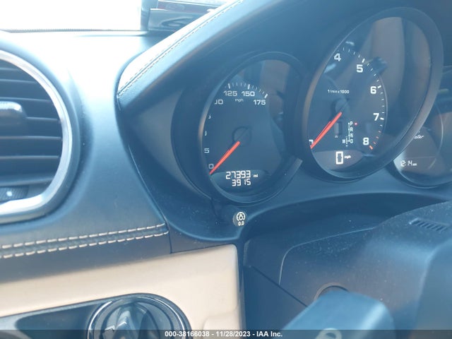 2017 PORSCHE 718 BOXSTER WP0CA2A85HS221619 Photo 6