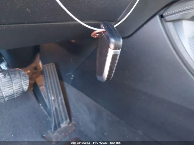 2018 BMW X1 WBXHU7C37J5H42458 Photo 10