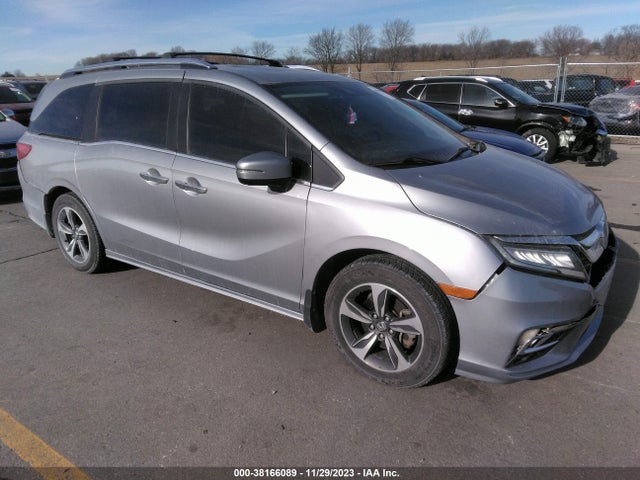 Honda Odyssey Touring 2018 5FNRL6H84JB066856 zdjęcie główne