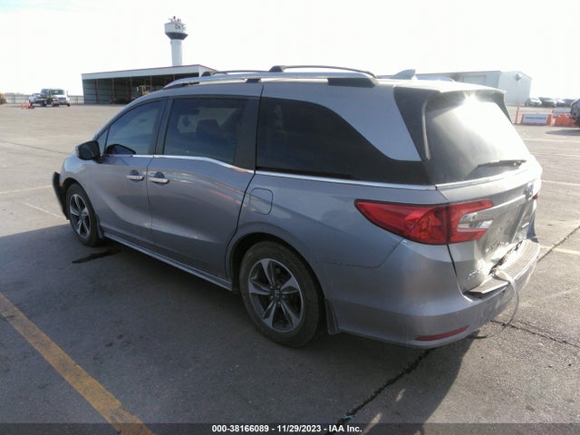 Honda Odyssey Touring 2018 5FNRL6H84JB066856 Image 3