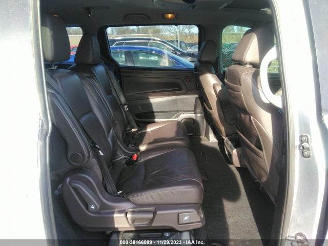 Honda Odyssey Touring 2018 5FNRL6H84JB066856 Image 8