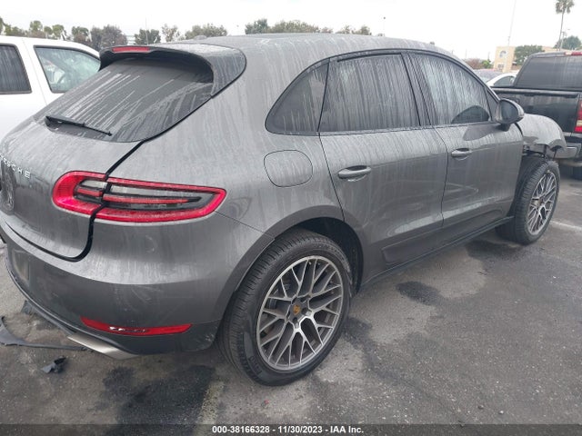 2018 PORSCHE MACAN WP1AA2A59JLB22006 Photo 3