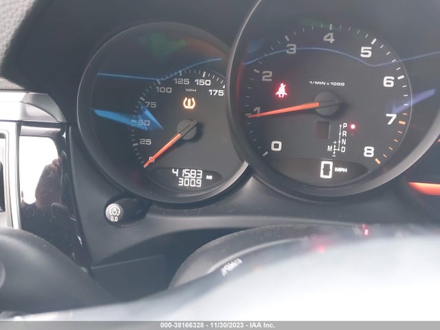2018 PORSCHE MACAN WP1AA2A59JLB22006 Photo 6