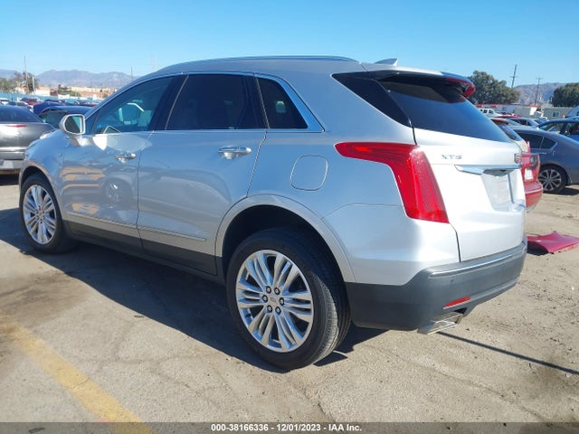 2018 CADILLAC XT5 1GYKNERS2JZ223871 Photo 2