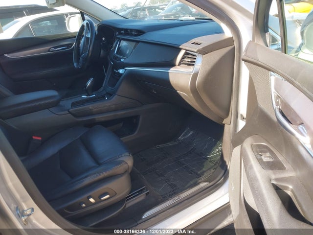 2018 CADILLAC XT5 1GYKNERS2JZ223871 Photo 4