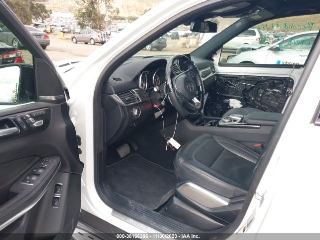 2019 MERCEDES-BENZ GLS 550 4JGDF7DE9KB211036 Photo 4