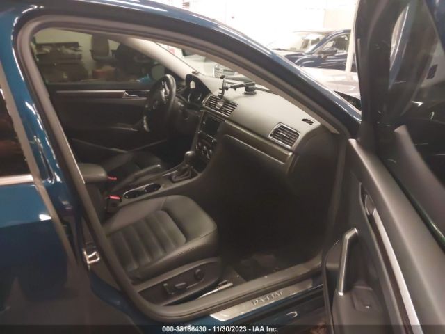 1VWCA7A37JC009478 Volkswagen Passat 2.0t Sel Premium