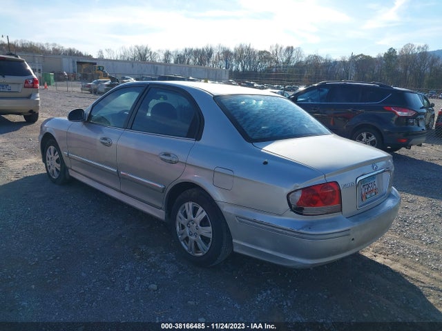 2005 HYUNDAI SONATA LX/GLS VIN: KMHWF35H65A107673