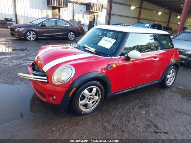 2009 MINI COOPER WMWMF33509TW75140 Photo 1