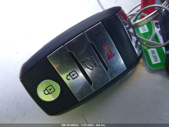 2019 KIA NIRO PLUG-IN HYBRID KNDCM3LD9K5267256 Photo 10