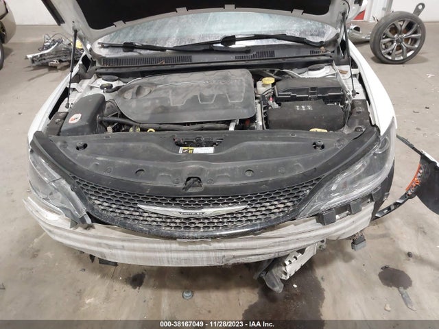Chrysler 200 S 2015 1C3CCCBG0FN652956 Image 10
