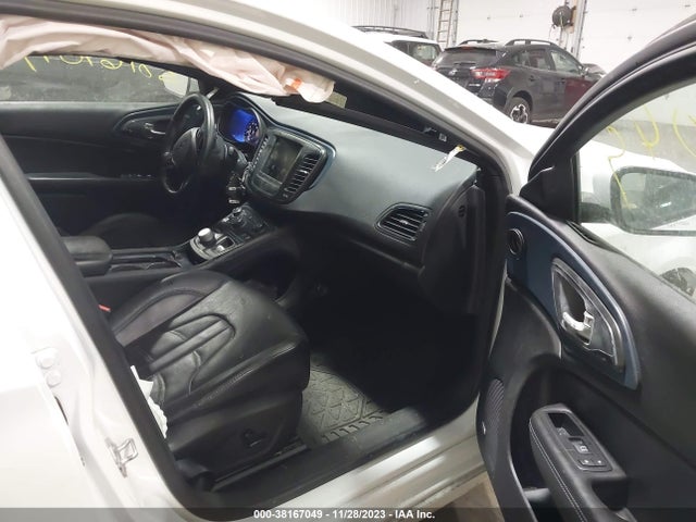 Chrysler 200 S 2015 1C3CCCBG0FN652956 Image 5