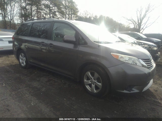 2014 TOYOTA SIENNA LE V6 8 PASSENGER VIN: 5TDKK3DC3ES478779