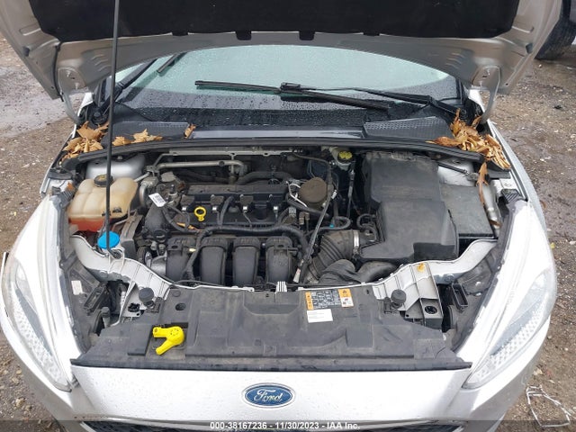 Ford FOCUS SE 2015 1FADP3K29FL316832 Image 10
