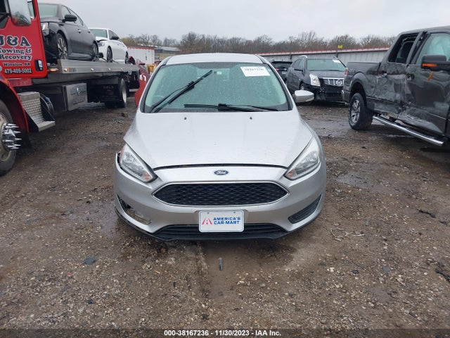 Ford FOCUS SE 2015 1FADP3K29FL316832 Image 13