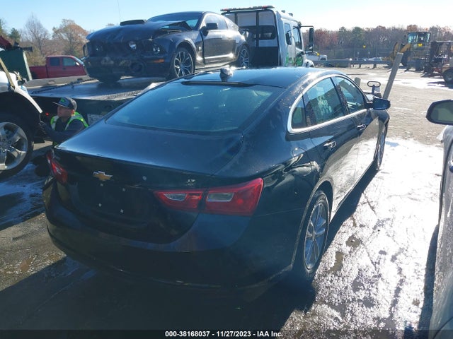 Chevrolet MALIBU LT 2018 1G1ZD5STXJF216316 Image 4