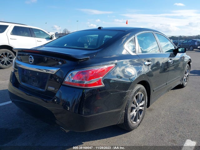 Nissan Altima 2.5 S 2015 1N4AL3AP5FC468506 Image 4