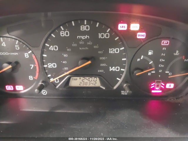 2000 HONDA ACCORD 2.3 SE VIN: 1HGCG5674YA114679