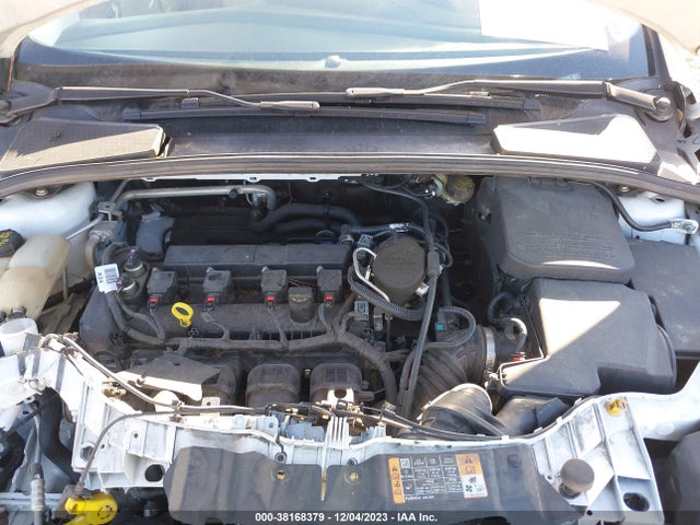 2014 FORD FOCUS SE VIN: 1FADP3F21EL447102