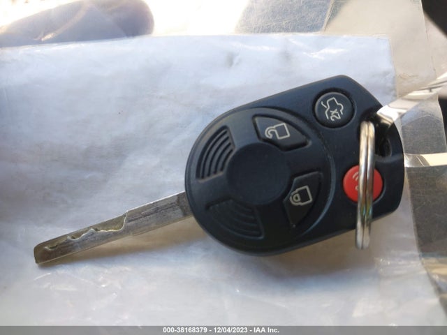 2014 FORD FOCUS SE VIN: 1FADP3F21EL447102
