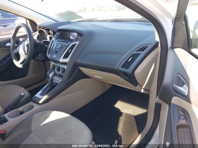 2014 FORD FOCUS SE VIN: 1FADP3F21EL447102