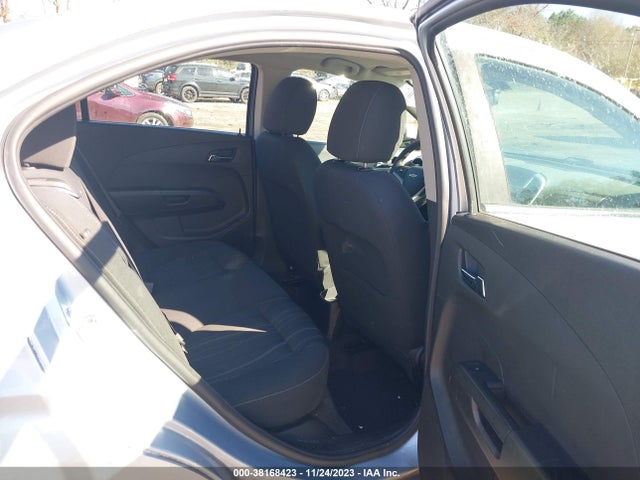 Chevrolet Sonic Lt Auto 2017 1G1JD5SH8H4113894 Image 8