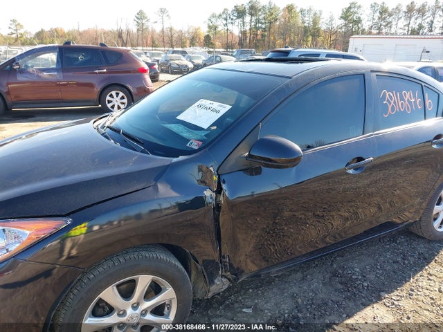 2011 MAZDA MAZDA3 I TOURING VIN: JM1BL1VG9B1440033