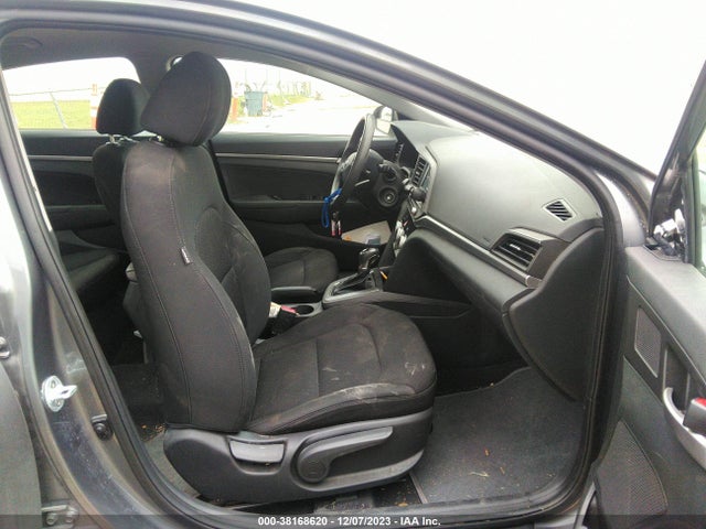 2019 HYUNDAI ELANTRA SE VIN: 5NPD74LF4KH474091