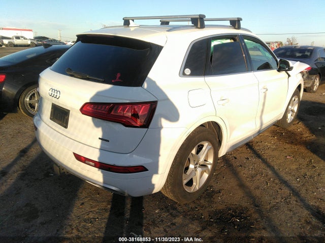WA1ANAFYXK2070325 Audi Q5 45 Premium