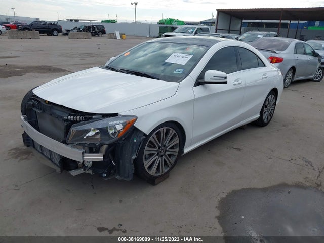 Mercedes-Benz CLA 250 2018 WDDSJ4EB4JN678736 Image 2
