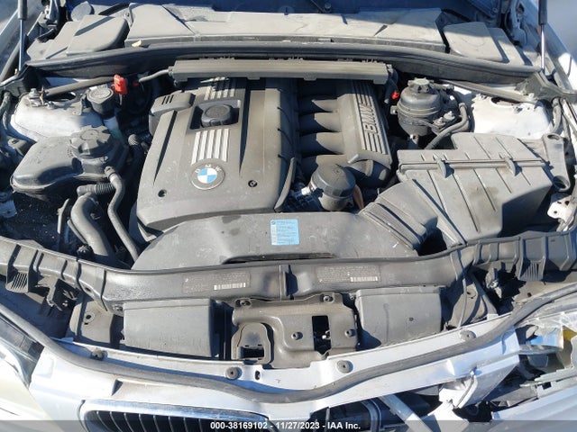 2009 BMW 128I VIN: WBAUP93529VF48607