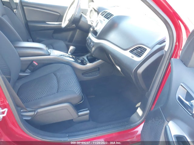 2018 DODGE JOURNEY SE VIN: 3C4PDCAB1JT530678
