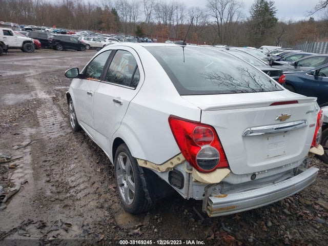 Chevrolet Sonic Ltz Auto 2015 1G1JE5SB5F4140010 Image 3